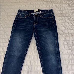 Buckle skinny jeans 26R